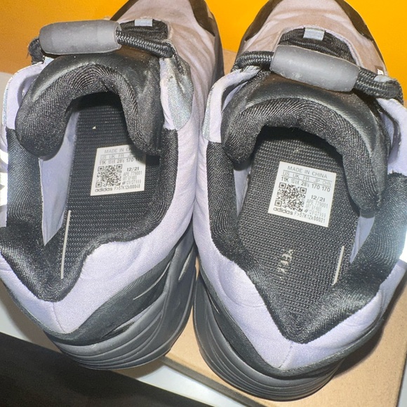 Yeezy boost 700 - Picture 4 of 12